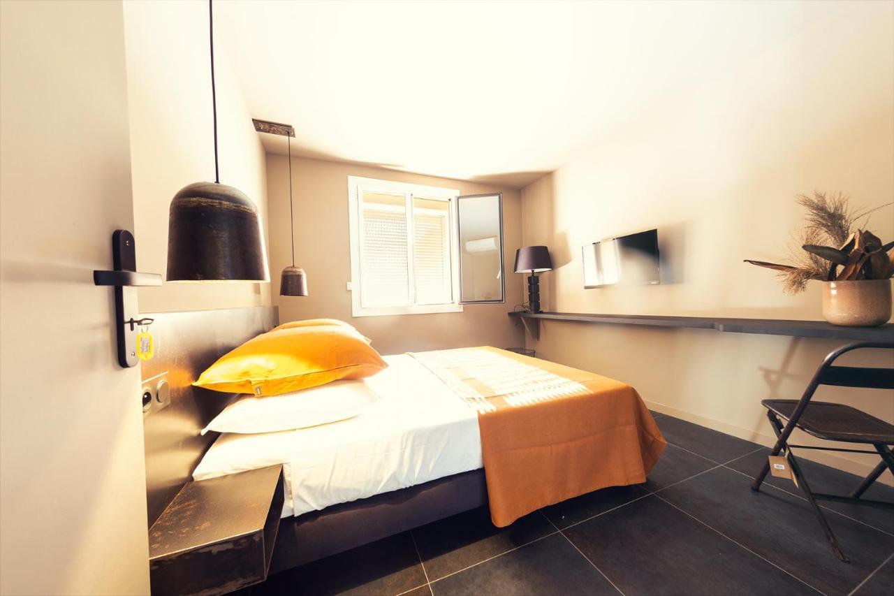 Bed and Breakfast El Pati Thuir Esterno foto